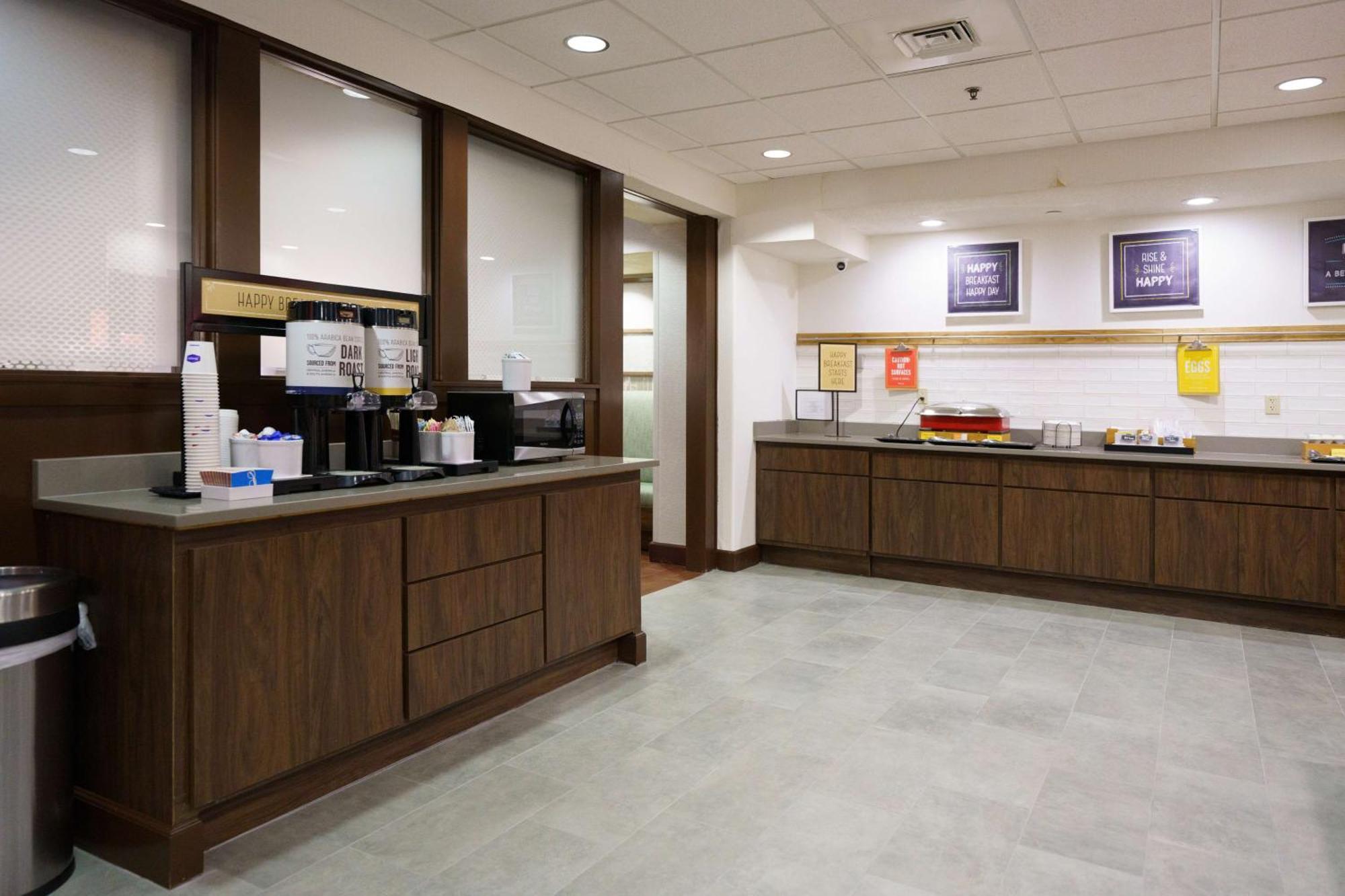 Hampton Inn Hays-North Of I-70 Exterior foto